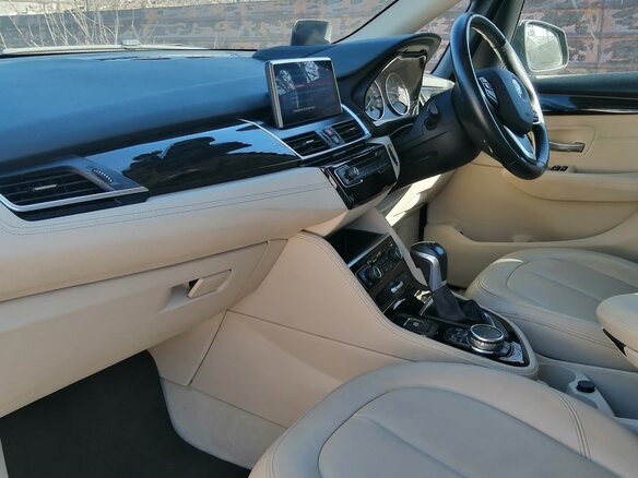 2016 BMW 2 серии Active Tourer 218i F45, серый, 1550000 рублей - вид 5