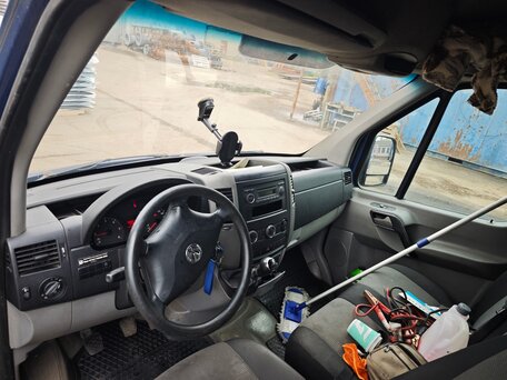 2011 Volkswagen Crafter, синий, 1650000 рублей, вид 2