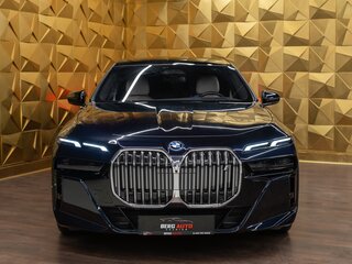 2022 BMW i7 xDrive60 I (G70), синий, 10500000 рублей, вид 3