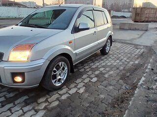 2010 Ford Fusion I Рестайлинг, серебристый, 500000 рублей, вид 1