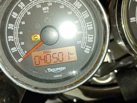 2013 Triumph Rocket 3, чёрный, 999999 рублей, вид 2