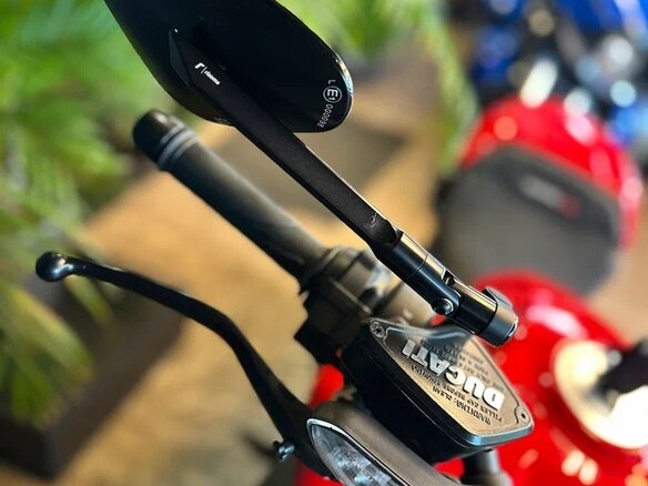 2023 Ducati Diavel V4, красный, 2700000 рублей - вид 9