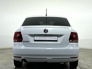 2015 Volkswagen Polo V Рестайлинг, белый, 960000 рублей, вид 3