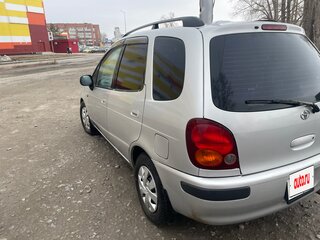 1998 Toyota Corolla Spacio I, серебристый, 390000 рублей, вид 3