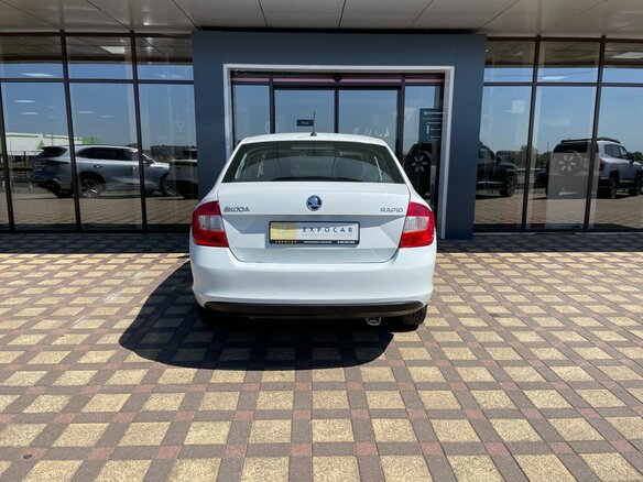 2016 Skoda Rapid I, белый, 790000 рублей - вид 5