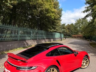 2020 Porsche 911 Turbo S VIII (992), красный, 25600000 рублей, вид 5