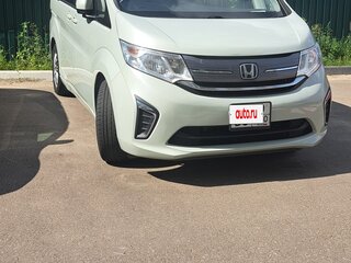 2016 Honda Stepwgn V, белый, 1500000 рублей, вид 2