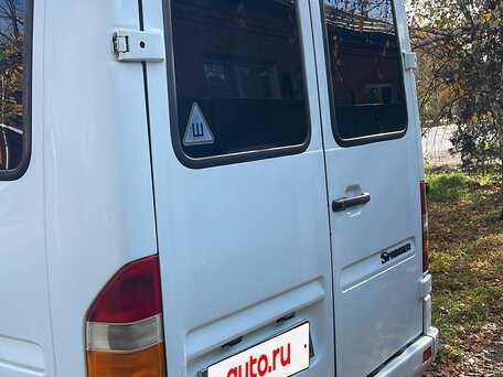 2000 Mercedes-Benz Sprinter Classic, белый, 1050000 рублей, вид 4