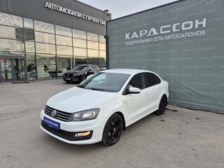 2018 Volkswagen Polo V Рестайлинг, белый, 710000 рублей, вид 1