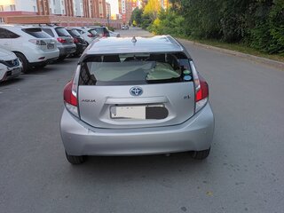 2016 Toyota Aqua I Рестайлинг, серый, 830000 рублей, вид 5