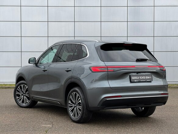 2026 Geely EX5 Гибрид EM-i, серый, 3974990 рублей - вид 5