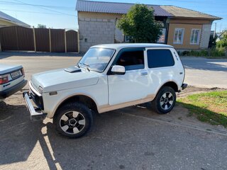 2005 Lada (ВАЗ) 2121 (4x4) I Рестайлинг, белый, 310000 рублей, вид 1