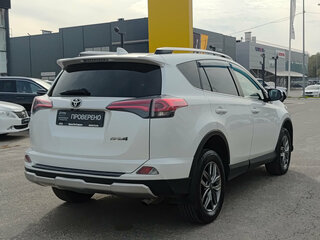 2018 Toyota RAV4 IV (XA40) Рестайлинг, белый, 1590000 рублей, вид 5