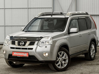 2013 Nissan X-Trail II Рестайлинг, серебристый, 1550000 рублей, вид 1