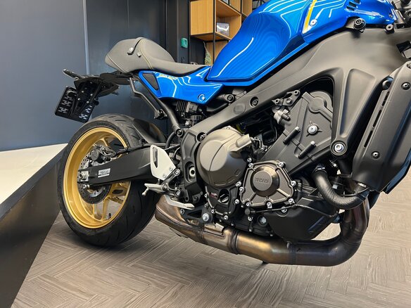 2022 Yamaha XSR900, синий - вид 12