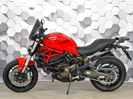 2015 Ducati Monster 821, красный, 549000 рублей, вид 4