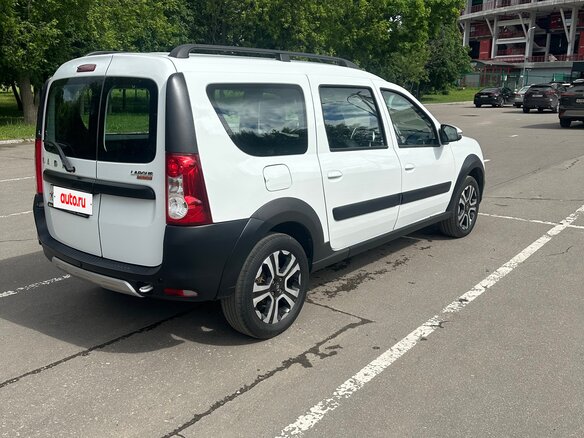 2021 Lada (ВАЗ) Largus Cross I Рестайлинг, белый, 1050000 рублей - вид 5
