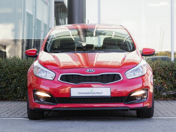 2015 Kia Ceed II Рестайлинг, красный, 1149000 рублей - вид 2