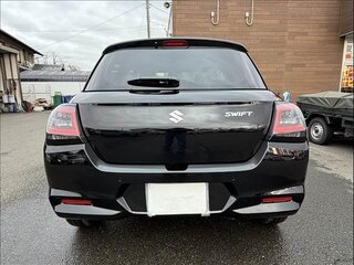 2024 Suzuki Swift VI, чёрный, 1100217 рублей, вид 5