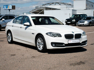 2014 BMW 5 серии 528i xDrive VI (F10/F11/F07) Рестайлинг, белый, 1907000 рублей, вид 3