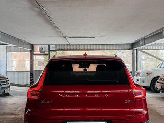 2019 Volvo XC40 I, красный, 3050000 рублей, вид 4