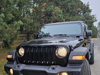 2022 Jeep Wrangler IV (JL), чёрный, 3360247 рублей, вид 2