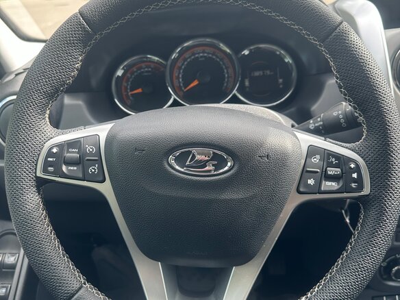 2021 Lada (ВАЗ) Largus Cross I Рестайлинг, белый, 1050000 рублей - вид 14