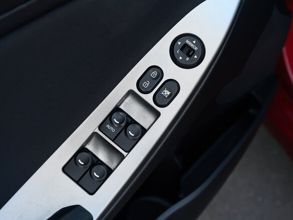 2016 Hyundai Solaris I Рестайлинг, красный, 998000 рублей - вид 18