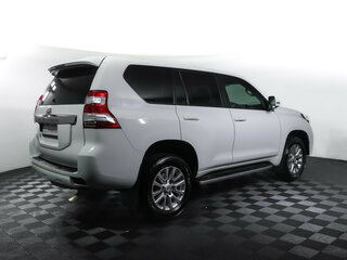 2014 Toyota Land Cruiser Prado 150 Series Рестайлинг 1, белый, 3990000 рублей, вид 5