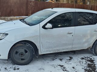 2017 Renault Sandero II, белый, 600000 рублей, вид 3
