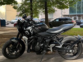 Triumph Trident 660