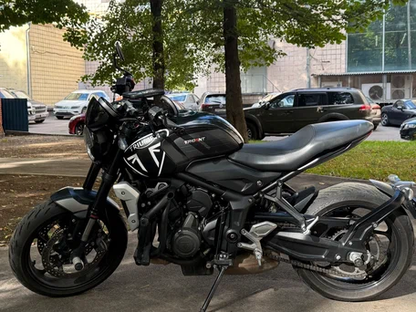 2021 Triumph Trident 660, чёрный, 777777 рублей, вид 1