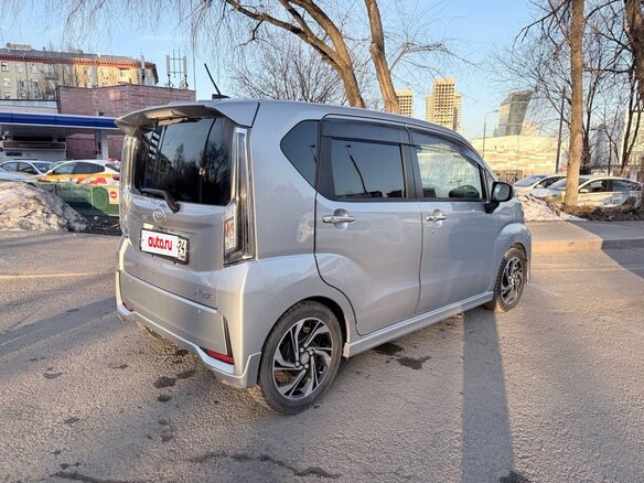 2017 Daihatsu Move VI Рестайлинг, серебристый, 965000 рублей - вид 4