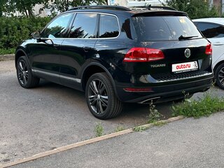 2011 Volkswagen Touareg II, чёрный, 1800000 рублей, вид 4