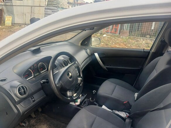 2011 Chevrolet Aveo I Рестайлинг, белый - вид 7