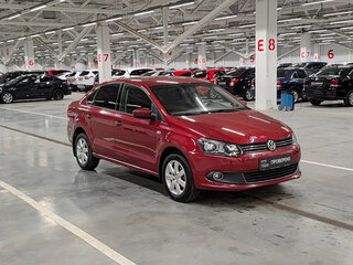 2010 Volkswagen Polo V, красный, 660000 рублей, вид 3