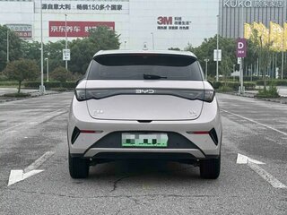 2025 BYD Dolphin 45.12 kWh I Рестайлинг, серебристый, 2999900 рублей, вид 4