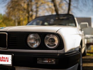 1986 BMW 3 серии 318i II (E30), белый, 450000 рублей, вид 1