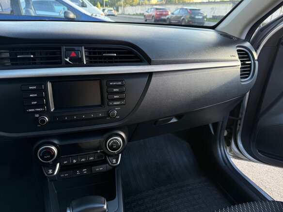 2019 Kia Rio X-Line IV, серебристый - вид 32