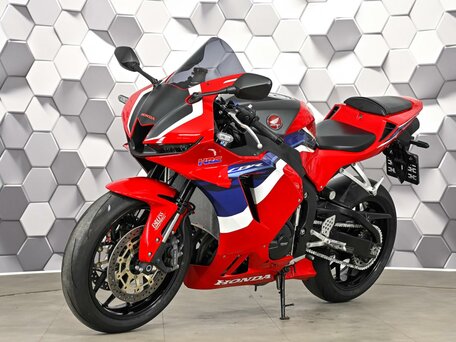 2022 Honda CBR 600RR, красный, 1299000 рублей, вид 2