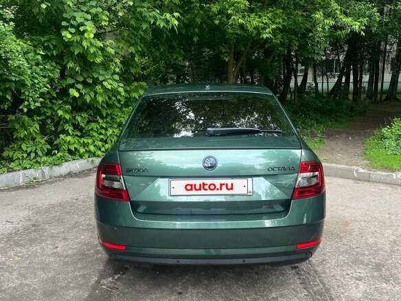 2020 Skoda Octavia III (A7) Рестайлинг, зелёный, 1930000 рублей - вид 4