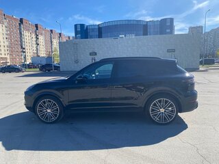 2020 Porsche Cayenne S III, чёрный, 6999999 рублей, вид 2