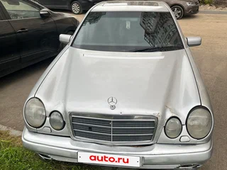 1998 Mercedes-Benz E-Класс 200 II (W210, S210), серебристый, 320000 рублей, вид 2