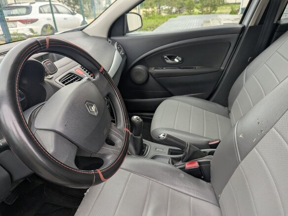 2014 Renault Megane III Рестайлинг 2, серый, 680000 рублей - вид 5