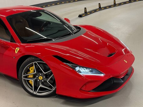 2021 Ferrari F8 Tributo, красный, 23500000 рублей, вид 2