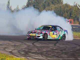 2002 BMW 3 серии 320i IV (E46) Рестайлинг, чёрный, 2100000 рублей, вид 2