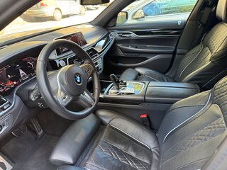 2020 BMW 7 серии 740d xDrive VI (G11/G12) Рестайлинг, серый, 6900000 рублей, вид 5