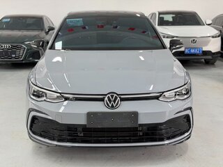 2023 Volkswagen Golf VIII, серый, 1590000 рублей, вид 2