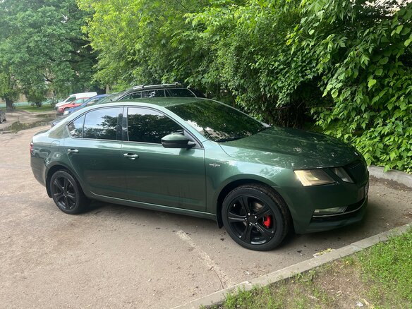 2020 Skoda Octavia III (A7) Рестайлинг, зелёный, 1930000 рублей - вид 8