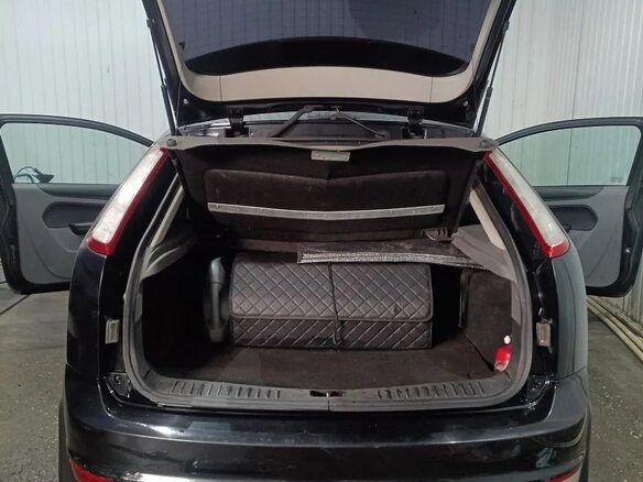 2008 Ford Focus II Рестайлинг, чёрный, 600000 рублей - вид 6